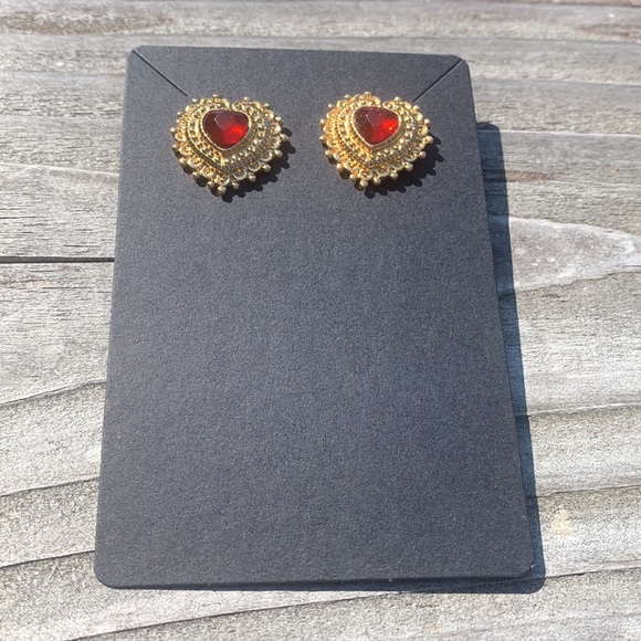 3/$20 Heart Shaped Vintage Avon Earrings - Picture 1 of 7